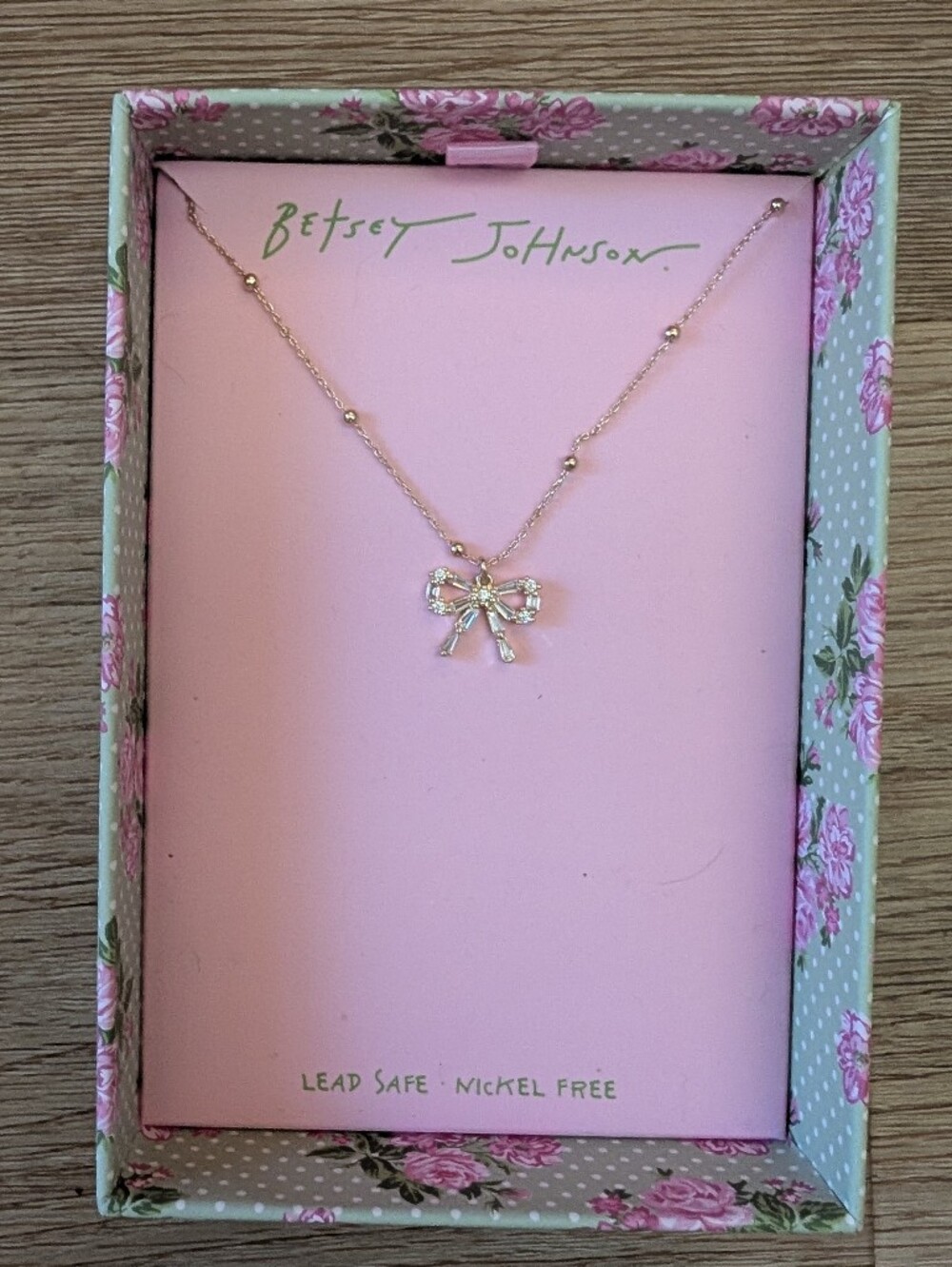 Betsey Johnson Summer Jewelry 4pc Set; 3 Pairs of Earrings & a Necklace - Picture 4 of 15